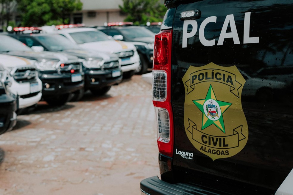 Concurso PC AL (Polícia Civil de Alagoas): 500 vagas para Agente e Escrivão, certame já possui nova data para reaplicação das provas.